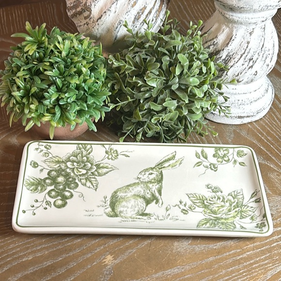 NEW! Vintage Inspired Shabby Chic French Toile Roses Bunny Rabbit Serving Tray - Picture 5 of 10